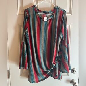 Crazy Train Women’s Knotted Tunic. NWT. Size Medium.
